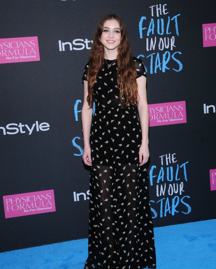 birdy-john-green-fault-in-our-stars-blue-carpet-07